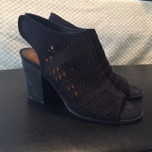 Indigo Rd Black Booties